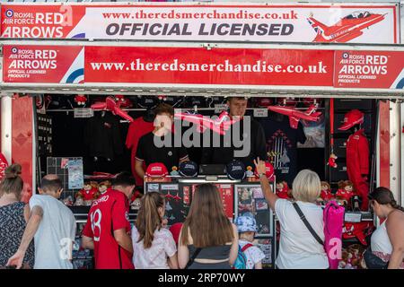 Red Arrows Merchandise Stand auf einer großen Flugschau in bournemouth Air Festival. Stockfoto