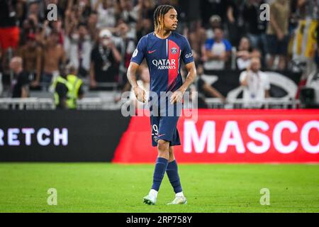 Lyon, Frankreich. September 2023. Bradley BARCOLA von PSG während des Ligue-1-Fußballspiels der französischen Meisterschaft zwischen Olympique Lyonnais (Lyon) und Paris Saint-Germain am 3. September 2023 im Groupama-Stadion in Decines-Charpieu bei Lyon, Frankreich - Foto Matthieu Mirville/DPPI Credit: DPPI Media/Alamy Live News Stockfoto