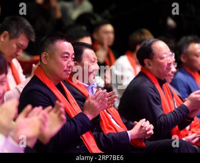 (190202) -- PEKING, 2. Februar 2019 (Xinhua) -- Liu Guoliang, Präsident des chinesischen Tischtennisverbandes, nimmt an einer Party Teil, die vom chinesischen Tischtennisteam anlässlich des Frühlingsfestes in Peking, China, am 2. Februar 2019 abgehalten wird. (Xinhua/Jia Yuchen) (SP)CHINA-BEIJING-TISCHTENNIS-SPRING FESTIVAL PUBLICATIONxNOTxINxCHN Stockfoto