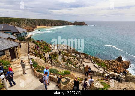 Minack Theatre, The Minack, Klippe mit Blick auf Küste und Meer, Porthcurno, Penzance, Cornwall, England, Vereinigtes Königreich Stockfoto