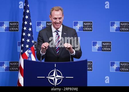 (190214) -- BRÜSSEL, 14. Februar 2019 -- der amtierende US-Verteidigungsminister Patrick Shanahan nimmt an einer Pressekonferenz nach dem Treffen der NATO-Verteidigungsminister im NATO-Hauptquartier in Brüssel, Belgien, am 14. Februar 2019 Teil. ) BELGIEN-BRÜSSEL-NATO-PRESSEKONFERENZ ZhengxHuansong PUBLICATIONxNOTxINxCHN Stockfoto