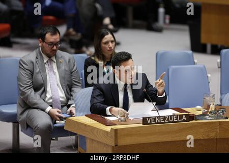 (190228) -- VEREINTEN NATIONEN, 28. Februar 2019 -- Samuel Moncada (Front), der Ständige Vertreter Venezuelas bei den Vereinten Nationen, spricht auf einer Sitzung des Sicherheitsrats zu Venezuela am 28. Februar 2019 im Hauptquartier der Vereinten Nationen in New York. Der UN-Sicherheitsrat hat am Donnerstag zwei konkurrierende Resolutionsentwürfe zu Venezuela, die von den Vereinigten Staaten bzw. Russland unterstützt wurden, nicht angenommen. ) VN-SICHERHEITSRAT-VENEZUELA-RESOLUTIONEN-SCHEITERN LIXMUZI PUBLICATIONXNOTXINXCHN Stockfoto