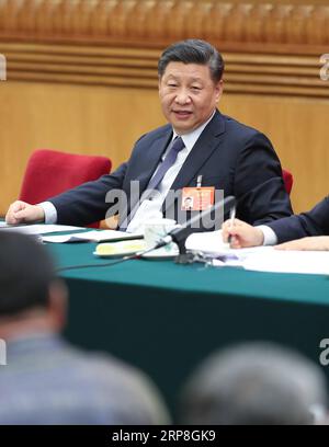 (190305) -- PEKING, 5. März 2019 -- der chinesische Präsident Xi Jinping, ebenfalls Generalsekretär des Zentralkomitees der Kommunistischen Partei Chinas (KPCh) und Vorsitzender der Zentralen Militärkommission, Teilnahme an einer Podiumsdiskussion mit seinen Kollegen aus der Autonomen Region der Inneren Mongolei auf der zweiten Sitzung des 13. Nationalen Volkskongresses in Peking, Hauptstadt Chinas, 5. März 2019. ) (ZWEI SITZUNGEN)CHINA-PEKING-XI JINPING-NPC-PODIUMSDISKUSSION (CN) HUANGXJINGWEN PUBLICATIONXNOTXINXCHN Stockfoto