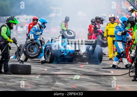 Portland, OR, USA. September 2023. Der INDYCAR-Fahrer DEVLIN DeFRANCESCO (29) aus Toronto, Kanada, bringt sein Auto während des Grand Prix von Portland Bitnile.com auf dem Portland International Raceway in Portland, OR, in Dienst. (Bild: © Walter G Arce SR Grindstone Medi/ASP) NUR REDAKTIONELLE VERWENDUNG! Nicht für kommerzielle ZWECKE! Quelle: ZUMA Press, Inc./Alamy Live News Stockfoto