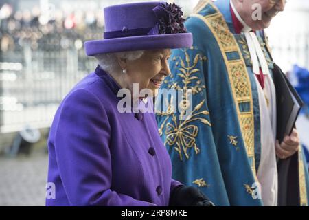 (190311) -- LONDON, 11. März 2019 -- die britische Königin Elizabeth II. Nimmt am 11. März 2019 an den Feierlichkeiten zum Commonwealth Day in der Westminster Abbey in London Teil. BRITANNIEN-LONDON-COMMONWEALTH DAY RayxTang PUBLICATIONxNOTxINxCHN Stockfoto