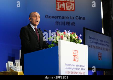 (190321) -- ROM, 21. März 2019 (Xinhua) -- Vito Rosario Petrocelli, Präsident des Ausschusses für auswärtige Angelegenheiten des italienischen Senats, spricht während eines Seminars über Xi Jinping: The Governance of China in Rom, Italien, 20. März 2019. Leser auf einem Seminar über Xi Jinping: The Governance of China, das hier am Mittwoch stattfand, sagten, dass das Buch sie beeindruckt und ein besseres Verständnis des asiatischen Landes erleichtert habe. Rund 200 Gäste, darunter Beamte und politische Persönlichkeiten aus China und Italien, führten eingehende Diskussionen auf der Veranstaltung, die am Vorabend des Staatsgesprächs des chinesischen Präsidenten Xi Jinping stattfand Stockfoto