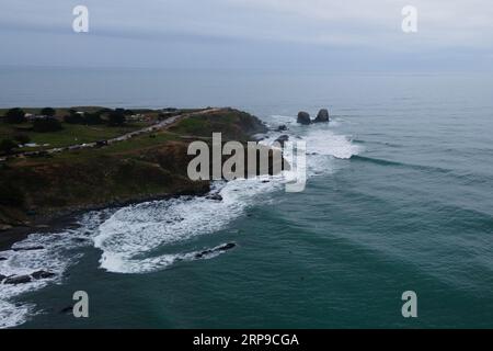 Punta de Lobos, Pichilemu, Chile. September 2023. Luftaufnahme von Punta de Lobos, Surfplatz der kommenden Panamerikanischen Spiele 2023 in Chile. (Bild: © Matias Basualdo/ZUMA Press Wire) NUR REDAKTIONELLE VERWENDUNG! Nicht für kommerzielle ZWECKE! Stockfoto