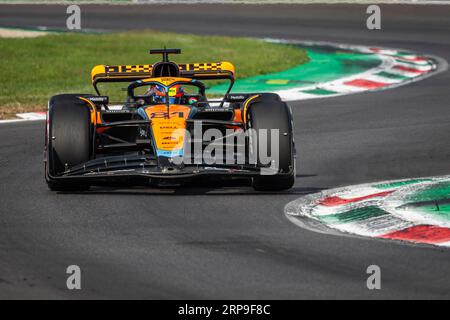 Monza, Italien. September 2023. Der australische Fahrer Oscar PiNGdes McLaren F1 Teams nimmt am italienischen F1-Grand-Prix-Rennen im Autodromo Nazionale Monza Teil. (Foto: Andreja Cencic/SOPA Images/SIPA USA) Credit: SIPA USA/Alamy Live News Stockfoto