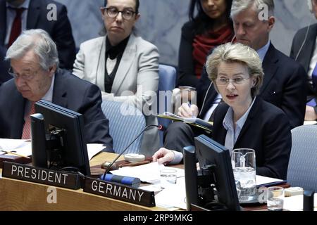 News Themen der Woche KW15 News Bilder des Tages (190411) -- VEREINTEN NATIONEN, 11. April 2019 (Xinhua) -- die deutsche Verteidigungsministerin Ursula von der Leyen (R, Front), deren Land die Präsidentschaft des UN-Sicherheitsrats für den Monat April innehat, spricht am 11. April 2019 im UN-Hauptquartier in New York zu einer offenen Debatte des Sicherheitsrats über Frauen in der Friedenssicherung. UN-Generalsekretär Antonio Guterres rief am Donnerstag zu mehr Frauen in Friedenssicherungsmissionen auf und erklärte, dass sie die Mandate effektiver machen. (Xinhua/Li Muzi) UN-SICHERHEITSRAT-FRAUEN IN FRIEDENSERHALTENDER OFFENER DEBATTE PUBLICATIONxNOT Stockfoto