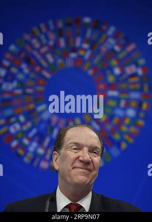 (190412) -- WASHINGTON, 12. April 2019 -- David Malpass, Präsident der Weltbank, spricht während einer Pressekonferenz der Frühjahrstagungen 2019 in Washington D.C., USA, am 11. April 2019. David Malpass, der letzte Woche zum Präsidenten der Weltbank gewählt wurde, sagte am Donnerstag, er freue sich auf eine konstruktive Beziehung zwischen dem internationalen Kreditgeber und China. Malpass machte die Bemerkungen auf der Eröffnungspressekonferenz der Frühjahrstagungen 2019, die die Weltbank zusammen mit dem Internationalen Währungsfonds veranstaltet. ) US-WASHINGTON-DAVID MALPASS-PRESSEKONFERENZ LIUXJ Stockfoto