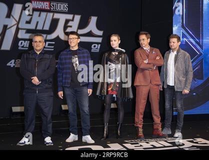 (190415) -- SEOUL, 15. April 2019 -- die Regisseure Joe Russo und Anthony Russo, die Schauspielerin Brie Larson, der Schauspieler Robert Downey Jr. und der Schauspieler Jeremy Renner (von L bis R) besuchen eine Pressekonferenz für ihren neuen Film Avengers: Endgame im Four Seasons Hotel in Seoul, Südkorea, 15. April 2019. Der Film wird am 24. April in Südkorea veröffentlicht. SÜDKOREA-SEOUL-FILMFÖRDERUNG LeexSang-ho PUBLICATIONxNOTxINxCHN Stockfoto