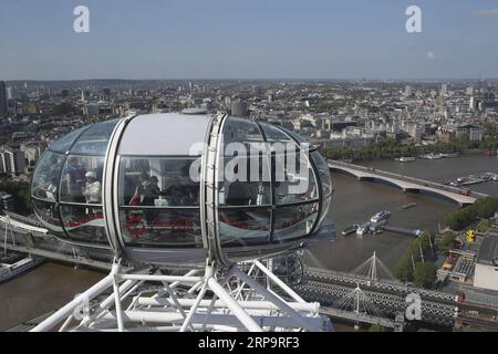 (190415) -- LONDON, 15. April 2019 (Xinhua) -- Foto aufgenommen am 21. Mai 2015 zeigt die Themse in London, Großbritannien. Die zwischen der britischen Premierministerin Theresa May und der Europäischen Union (EU) vereinbarte Vereinbarung, den Brexit-Termin bis Ende Oktober zu verlängern, wird jede Erholung der Wirtschaftsleistung verzögern, sagte ein Ökonom kürzlich in einem Interview mit Xinhua. Laut Paul Dales, Chief UK Economist bei Capital Economics, einem Wirtschaftsanalyseunternehmen in, wird die Vereinbarung vom Mai in Brüssel mit den Staats- und Regierungschefs der EU, den Brexit-Termin vom 12. April auf den 31. Oktober zu verschieben, Auswirkungen auf die Wirtschafts- und Geldpolitik haben Stockfoto