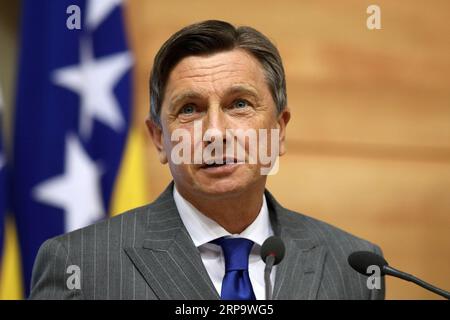 (190417) -- SARAJEVO, 17. April 2019 (Xinhua) -- der slowenische Präsident Borut Pahor spricht bei der Eröffnungszeremonie der 10. Internationalen Investitionskonferenz Sarajevo Business Forum in Sarajevo, Bosnien und Herzegowina, am 17. April 2019. Die 10. Internationale Investitionskonferenz Sarajevo Business Forum (SBF) begann offiziell am Mittwoch in der Hauptstadt Sarajevo in Bosnien und Herzegowina unter dem Motto „eine Region-eine-Wirtschaft“. Während der Eröffnungszeremonie betonte der Vorsitzende der Präsidentschaft von Bosnien und Herzegowina, Milorad Dodik, dass Bosnien und Herzegowina ein stabiles Land für Unternehmen sei. (Xinhua/Nedim Grabovica) BOSNIEN UND HERZEGOWINA Stockfoto