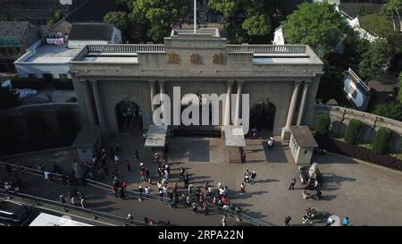 (190422) -- NANJING, 22. April 2019 (Xinhua) -- Luftaufnahme vom 19. April 2019 zeigt den Präsidentenpalast in Nanjing, der Hauptstadt der ostchinesischen Provinz Jiangsu. (Xinhua/Ji Chunpeng) CHINA-JIANGSU-NANJING-LANDSCHAFT (CN) PUBLICATIONxNOTxINxCHN Stockfoto