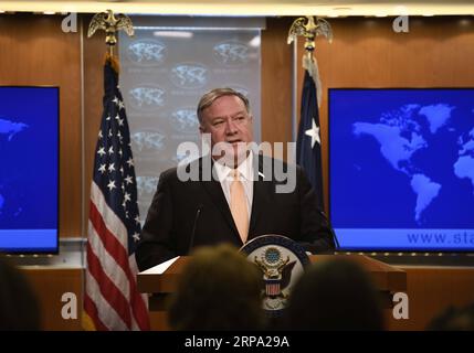 (190422) -- WASHINGTON, 22. April 2019 -- US-Außenminister Mike Pompeo spricht während eines Pressebriefings in Washington D.C., USA, 22. April 2019. US-Präsident Donald Trump hat beschlossen, die Verzichtserklärungen auf Sanktionen nicht erneut zu erlassen, die es den großen Importeuren ermöglichen, das iranische Öl weiter zu kaufen, wenn sie Anfang Mai auslaufen, sagte das Weiße Haus am Montag. US-Außenminister Mike Pompeo sagte später am Tag den Reportern, dass die US-Sanktionen gegen alle Länder, die seit dem 2. Mai Öl aus dem Iran importieren, wieder eingeführt werden. ) U.S.-WASHINGTON D.C.-MIKE POMPEO-PRESS BRIEFING LIUXJIE PUBLICATIONXNOTXINXC Stockfoto