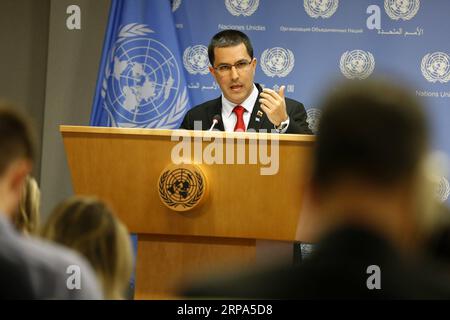 (190425) -- VEREINTEN NATIONEN, 25. April 2019 -- der venezolanische Außenminister Jorge Arreaza nimmt am 25. April 2019 an einer Pressekonferenz im Hauptquartier der Vereinten Nationen in New York Teil. ) UN-VENEZUELA-AUSSENMINISTERKONFERENZ LIXMUZI PUBLICATIONXNOTXINXCHN Stockfoto