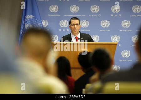 (190425) -- VEREINTEN NATIONEN, 25. April 2019 -- der venezolanische Außenminister Jorge Arreaza nimmt am 25. April 2019 an einer Pressekonferenz im Hauptquartier der Vereinten Nationen in New York Teil. ) UN-VENEZUELA-AUSSENMINISTERKONFERENZ LIXMUZI PUBLICATIONXNOTXINXCHN Stockfoto