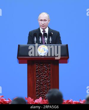 (190426) -- PEKING, 26. April 2019 -- der russische Präsident Wladimir Putin spricht über die Eröffnungszeremonie des Zweiten Gürtel- und Straßenforums für internationale Zusammenarbeit im China National Convention Center in Peking, Hauptstadt Chinas, 26. April 2019. ) (BRF)CHINA-BEIJING-GÜRTEL UND STRASSENFORUM-ERÖFFNUNGSZEREMONIE (CN) PANGXXINGLEI PUBLICATIONXNOTXINXCHN Stockfoto