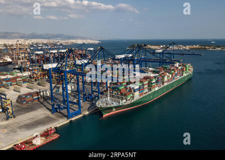 (190426) -- PEKING, 26. April 2019 -- Foto vom 25. Mai 2018 zeigt einen allgemeinen Blick auf den Hafen von Piräus in Griechenland. ) (BRF2019) Xi Focus: XI eröffnet neue Horizonte für eine hochwertige B&R-Zusammenarbeit LefterisxPartsalis PUBLICATIONxNOTxINxCHN Stockfoto