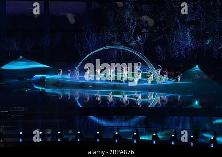 (190429) -- PEKING, 29. April 2019 -- eine abendliche Gala wird zur Eröffnungszeremonie der Internationalen Gartenausstellung 2019 Peking im Bezirk Yanqing von Peking, Hauptstadt von China, 28. April 2019 veranstaltet. ) XINHUA FOTOS DES TAGES ShenxHong PUBLICATIONxNOTxINxCHN Stockfoto