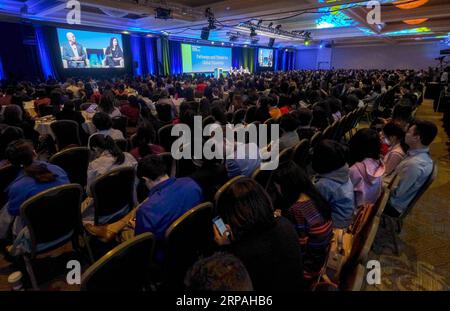 (190511) -- SAN DIEGO, 11. Mai 2019 (Xinhua) -- Menschen nehmen an der 12. National Chinese Language Conference (NCLC) in San Diego, USA, am 10. Mai 2019 Teil. Der 12. NCLC der Vereinigten Staaten startete am Donnerstagabend in der Küstenstadt San Diego im westlichen US-Bundesstaat Kalifornien. Mehr als 1.300 Lehrer, Administratoren und politische Entscheidungsträger aus den USA und sieben anderen Ländern nahmen an der dreitägigen Veranstaltung Teil. (Xinhua/Zhao Hanrong) U.S.-SAN DIEGO-CHINESE LANGUAGE-CONFERENCE PUBLICATIONxNOTxINxCHN Stockfoto