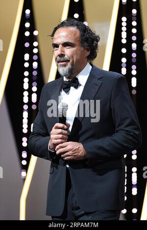 (190515) -- CANNES, 15. Mai 2019 (Xinhua) -- Präsident der Jury Alejandro Gonzalez Inarritu nimmt an der Eröffnungsgala während des 72. Cannes Film Festivals im Palais des Festivals in Cannes, Frankreich, am 14. Mai 2019 Teil. Vom 14. Bis 25. Mai finden hier die 72. Filmfestspiele von Cannes statt. (Xinhua/Kim Yida) FRANCE-CANNES-FILM FESTIVAL-OPENING PUBLICATIONxNOTxINxCHN Stockfoto