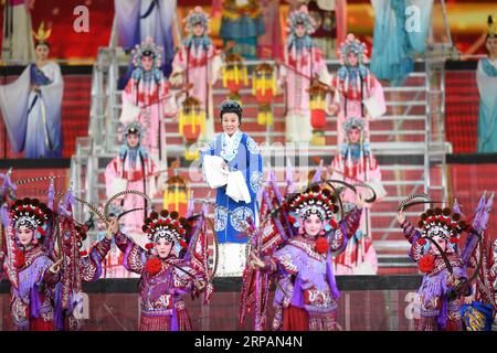 (190515) -- PEKING, 15. Mai 2019 -- das Peking Opera Medley eine Ära des Wohlstands wird auf dem asiatischen Kulturkarneval im Nationalstadion oder dem Vogelnest in Peking, der Hauptstadt Chinas, am 15. Mai 2019 inszeniert. ) (CDAC) CHINA-BEIJING-CDAC-ASIAN CULTURE CARNIVAL (CN) JUXHUANZONG PUBLICATIONXNOTXINXCHN Stockfoto