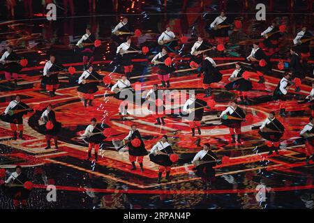 (190515) -- PEKING, 15. Mai 2019 -- der Tanz Passion of Joy wird auf dem asiatischen Kulturkarneval im Nationalstadion oder dem Vogelnest in Peking, der Hauptstadt Chinas, am 15. Mai 2019 inszeniert. ) (CDAC) CHINA-BEIJING-CDAC-ASIAN CULTURE CARNIVAL (CN) ZHANGXCHENLIN PUBLICATIONXNOTXINXCHN Stockfoto