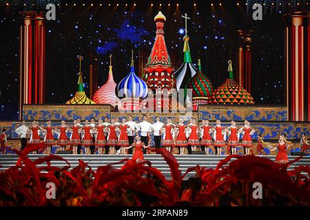 (190515) -- PEKING, 15. Mai 2019 -- der Tanz Passion of Joy wird auf dem asiatischen Kulturkarneval im Nationalstadion oder dem Vogelnest in Peking, der Hauptstadt Chinas, am 15. Mai 2019 inszeniert. ) (CDAC) CHINA-BEIJING-CDAC-ASIAN CULTURE CARNIVAL (CN) JUXHUANZONG PUBLICATIONXNOTXINXCHN Stockfoto