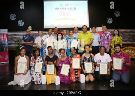 (190517) -- PEKING, 17. Mai 2019 -- Teilnehmer posieren für ein Gruppenfoto nach dem 18. Regionalen Finale der Chinesischen Brücke in Suva, der Hauptstadt von Fidschi, am 6. Mai 2019. Zhang Yongxing) Xinhua Schlagzeilen: Von Museen zu Medizin, China und Asien-Pazifik Nachbarn erweitern kulturelles Engagement zhangyongxing PUBLICATIONxNOTxINxCHN Stockfoto