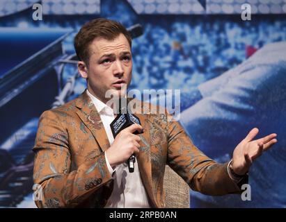 (190523) -- SEOUL, 23. Mai 2019 -- Schauspieler Taron Egerton nimmt am 23. Mai 2019 an einer Pressekonferenz für seinen neuen Film Rocketman in Seoul Teil. Der Film wird am 5. Juni in Südkorea veröffentlicht. ) SÜDKOREA-SEOUL-FILM-PRESSEKONFERENZ LeexSang-ho PUBLICATIONxNOTxINxCHN Stockfoto