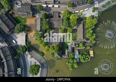 (190711) -- CHONGQING, 11. Juli 2019 -- Luftaufnahme vom 10. Juli 2019 zeigt die Landschaft des Xiuhu National Wetland Park im Bezirk Bishan im südwestlichen China Chongqing. ) CHINA-CHONGQING-BISHAN-WETLAND PARK-LANDSCHAFT (CN) LIUXCHAN PUBLICATIONXNOTXINXCHN Stockfoto