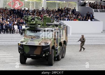 (190714) -- PARIS, 14. Juli 2019 -- französische Militärs nehmen an der jährlichen Militärparade am Bastille Day in Paris, Frankreich, 14. Juli 2019 Teil. Jack Chan) FRANKREICH-PARIS-BASTILLE TAGESPARADE JiexKe¤chen PUBLICATIONxNOTxINxCHN Stockfoto