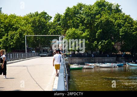 Ulubat oder Uluabat Lake Golyazi Umgebung in Bursa, Türkei, wundervolle natürliche Seeblick, Juni 25 2023 Stockfoto