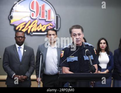 (190806) -- El PASO, 6. August 2019 -- El Paso Polizeichef Greg Allen spricht während einer Pressekonferenz in El Paso, Texas, USA, 5. August 2019. Die Polizeibehörde von El Paso, US-Bundesstaat Texas, bestätigte Montag Nachmittag, dass ein deutscher und sieben mexikanische Staatsangehörige unter den Toten bei Walmart-Schießereien am Wochenende waren. El Paso Polizeichef Greg Allen sagte auf einer Pressekonferenz, die hier am Montagnachmittag stattfand, dass 13 US-Bürger unter den Verstorbenen waren und die Identifizierung eines anderen Verstorbenen bestätigt werden sollte. ) U.S.-EL PASO-MASSENSCHIESSPRESSEKONFERENZ WANGXYING PUBLICATIONXNOTX Stockfoto