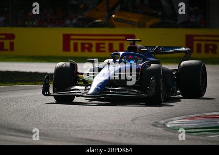 3. September 2023, Monza, Mezzolombardo, Italien: Der amerikanische Fahrer Logan Sargeant ( Williams Racing) fährt während des FIA Formel-1-Grand Prix 2023 auf dem Monza Circuit in Monza. Verstappen gewinnt. (Bild: © Daisy Facinelli/ZUMA Press Wire) NUR REDAKTIONELLE VERWENDUNG! Nicht für kommerzielle ZWECKE! Stockfoto