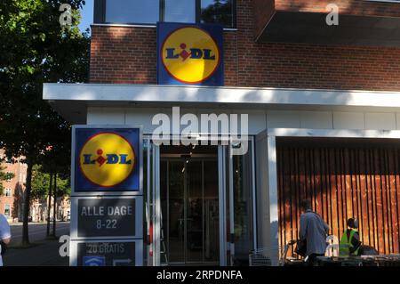 04. September 2023/ Deutsche Lidl-Lebensmittelkette in Herlev, dänische Hauptstadt Kopenhagen, Dänemark. (Foto: Francis Joseph Dean/Dean Pictures) Stockfoto