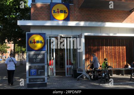 04. September 2023/ Deutsche Lidl-Lebensmittelkette in Herlev, dänische Hauptstadt Kopenhagen, Dänemark. (Foto: Francis Joseph Dean/Dean Pictures) Stockfoto