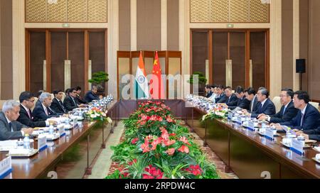 (190812) -- PEKING, 12. August 2019 -- der chinesische Staatsrat und Außenminister Wang Yi und der indische Außenminister Subrahmanyam Jaishankar sind Co-Vorsitzender des zweiten Treffens des hochrangigen Austauschmechanismus zwischen China und Indien in Peking, Hauptstadt Chinas, 12. August 2019. ) CHINA-PEKING-WANG YI-INDIAN EXTERNAL AFFAIRS MINISTER-EXCHANGE MECHANISM (CN) ZHAIXJIANLAN PUBLICATIONXNOTXINXCHN Stockfoto