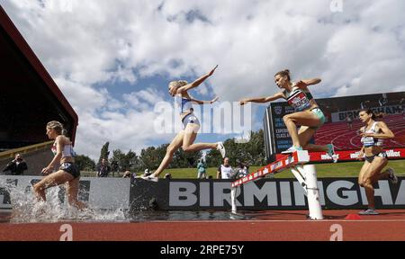 (190820) -- PEKING, 20. August 2019 -- Athleten treten am 18. August 2019 im Alexander Stadium in Birmingham, Großbritannien, in der 3000-Meter-Turmspitze der Frauen an. ) XINHUA-FOTOS DES TAGES HanxYan PUBLICATIONxNOTxINxCHN Stockfoto