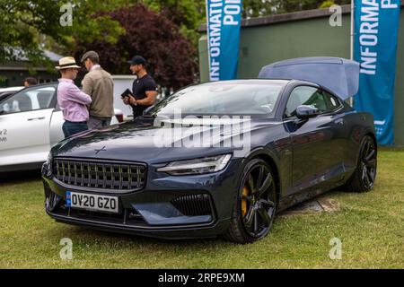 Polestar 1 Coupé „OV20 GZO“ auf dem Bicester-Schwungrad, das am 17. Juni 2023 im Bicester Heritage Centre stattfand. Stockfoto