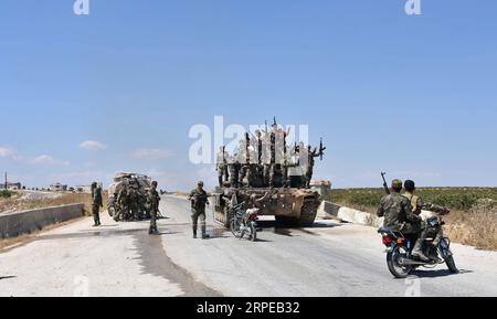 News Bilder des Tages (190823) -- DAMASKUS, 23. August 2019 -- syrische Soldaten werden am 23. August 2019 in der Stadt Morek im Norden der Provinz Hama in Zentralsyrien gesehen. Die syrische Armee sicherte am Freitag zum ersten Mal seit 2012 die gesamte nördliche Landschaft der Zentralprovinz Hama vollständig ab, berichteten die staatlichen Medien. SYRIA-HAMA-IDLIB-FREED-AREAS Stringer PUBLICATIONxNOTxINxCHN Stockfoto