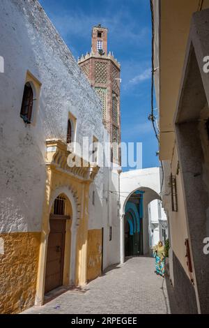 Marokko - Tanger - schmale Straße in der Kasbah Stockfoto