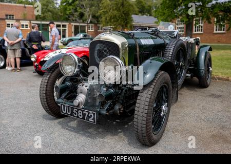 1929 Bentley Blower „UU 5872“ am Bicester Heritage Flywheel 2023. Stockfoto