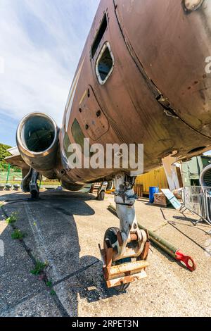 Nahaufnahme des vorderen Unterwagens eines Blackburn Buccaneer im RAF Manston History Museum in Kent. Stockfoto