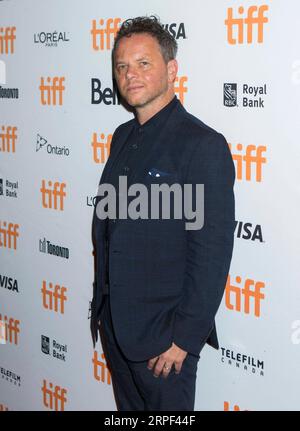 (190912) -- TORONTO, 12. September 2019 -- Regisseur Noah Hawley posiert für Fotos vor der Uraufführung des Films Lucy in the Sky im Princess of Wales Theatre während des Toronto International Film Festival (TIFF) 2019 in Toronto, Kanada, 11. September 2019. (Foto: /Xinhua) KANADA-TORONTO-TIFF-LUCY AM HIMMEL ZouxZheng PUBLICATIONxNOTxINxCHN Stockfoto