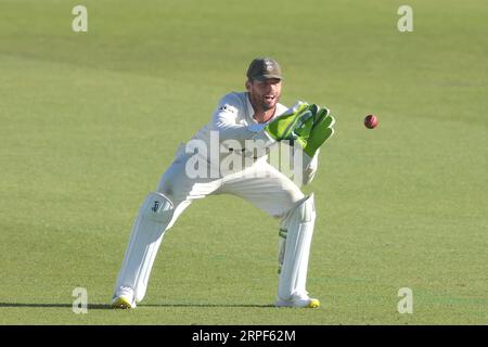 London, Großbritannien. September 2023. Surreys Ben Foakes als Surrey gegen Warwickshire in der County Championship im Kia Oval am zweiten Tag antreten. Quelle: David Rowe/Alamy Live News Stockfoto