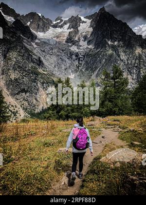 Girk Wanderung zur Rifugio Bonatti - Aostatal Stockfoto