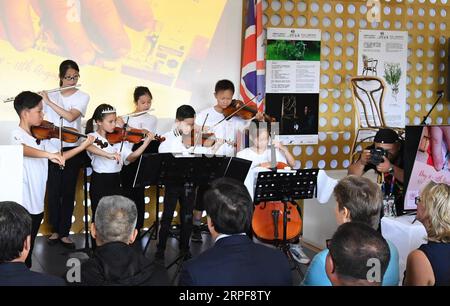 (190917) -- PEKING, 17. September 2019 -- Künstler treten während der Veranstaltung des Britannistag auf der Beijing International Horticultural Exhibition in Peking, Hauptstadt von China, 17. September 2019 auf. Der Grossbritannistag fand am Dienstag auf der Internationalen Gartenbauausstellung in Peking statt. CHINA-PEKING-GARTENBAU EXPO-BRITAIN DAY (CN) RENXCHAO PUBLICATIONXNOTXINXCHN Stockfoto