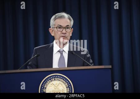 (190918) -- WASHINGTON, 18. September 2019 -- der Vorsitzende der US-Notenbank Jerome Powell spricht während einer Pressekonferenz in Washington D.C., USA, am 18. September 2019. Die US-Notenbank Federal Reserve senkte am Mittwoch die Zinssätze um 25 Basispunkte, da die Risiken und Unsicherheiten aufgrund von Handelsspannungen und einer globalen Konjunkturabschwächung zunahmen, nachdem die Zinssenkung im Juli die erste seit mehr als einem Jahrzehnt war. ) US-WASHINGTON D.C.-FED-ZINSSENKUNG LIUXJIE PUBLICATIONXNOTXINXCHN Stockfoto